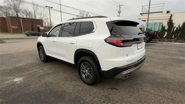 Used 2025 GMC Acadia Elevation image 6
