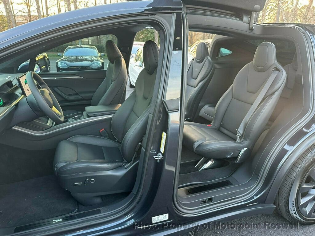 Used 2024 Tesla Model X Plaid image 18