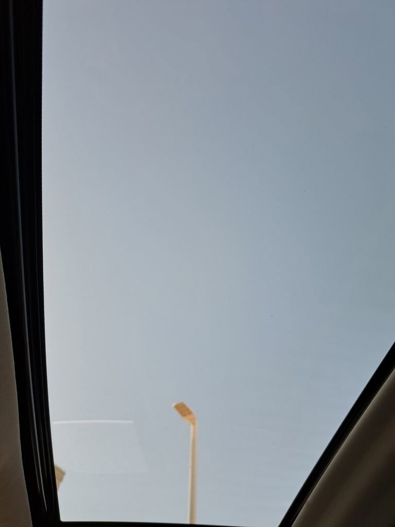 Used 2021 Toyota Highlander XLE image 18