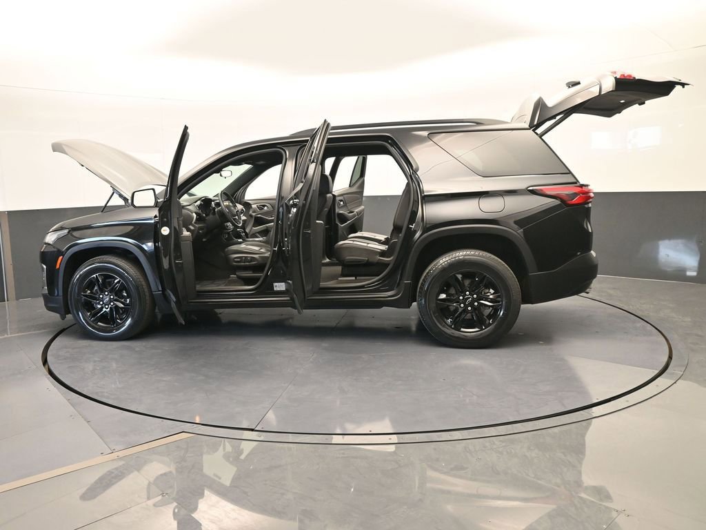 Used 2023 Chevrolet Traverse LT w/ Midnight/Sport Edition image 76