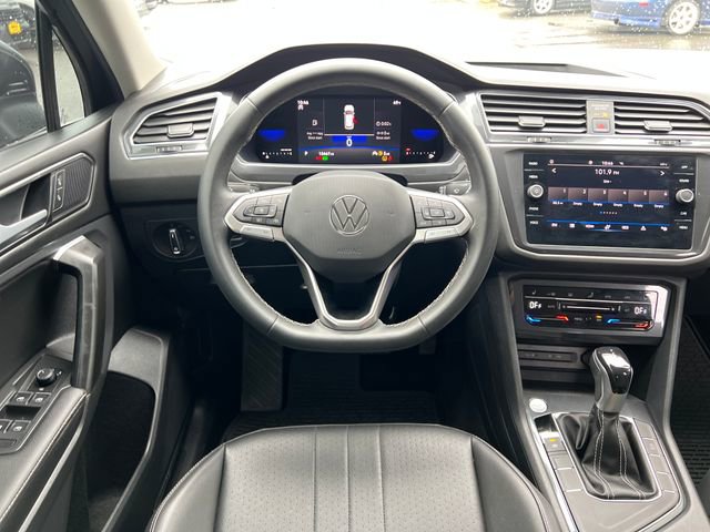 Used 2022 Volkswagen Tiguan SE image 21