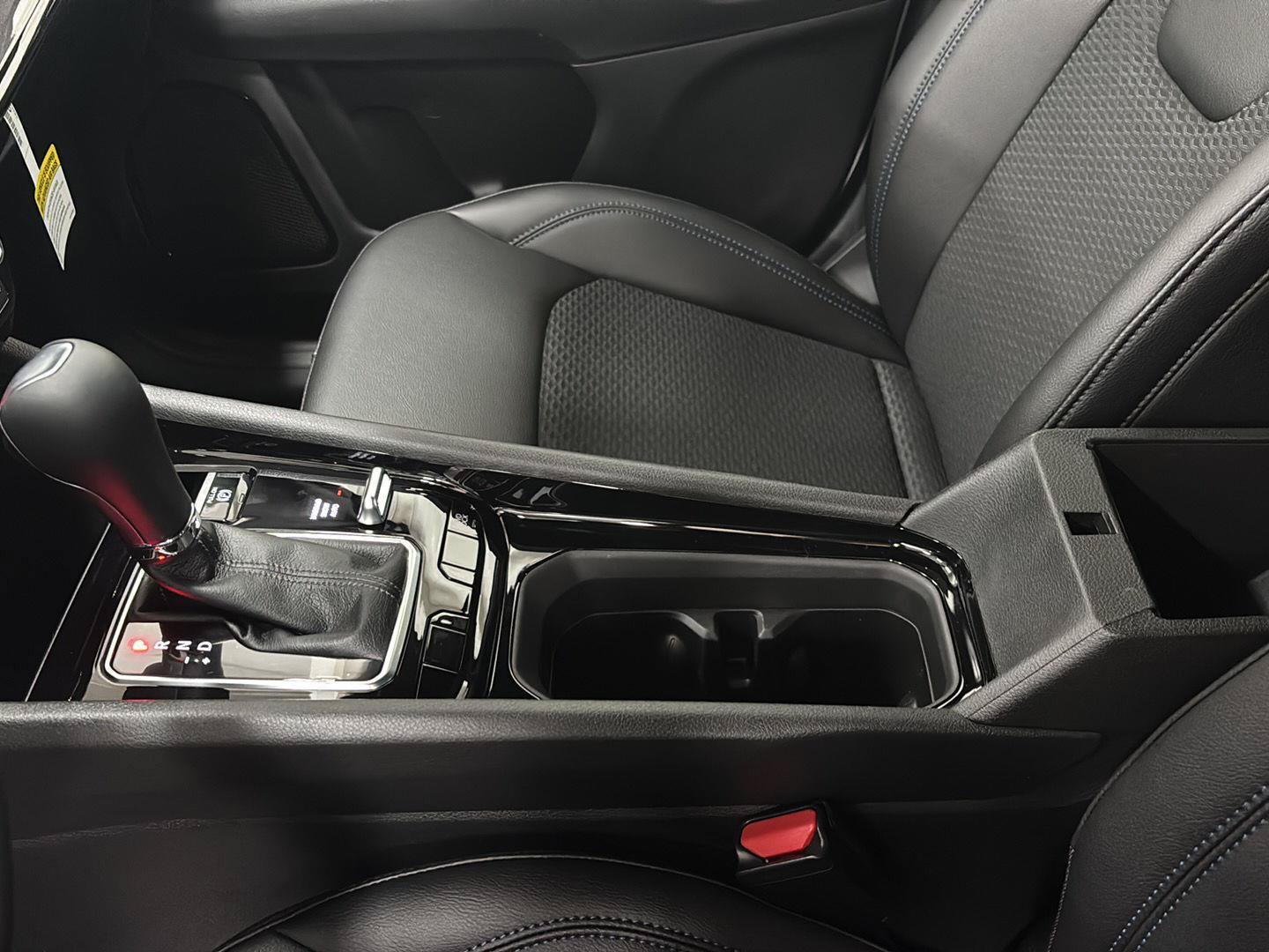 New 2026 Jeep Compass Latitude AWD/4WD image 17