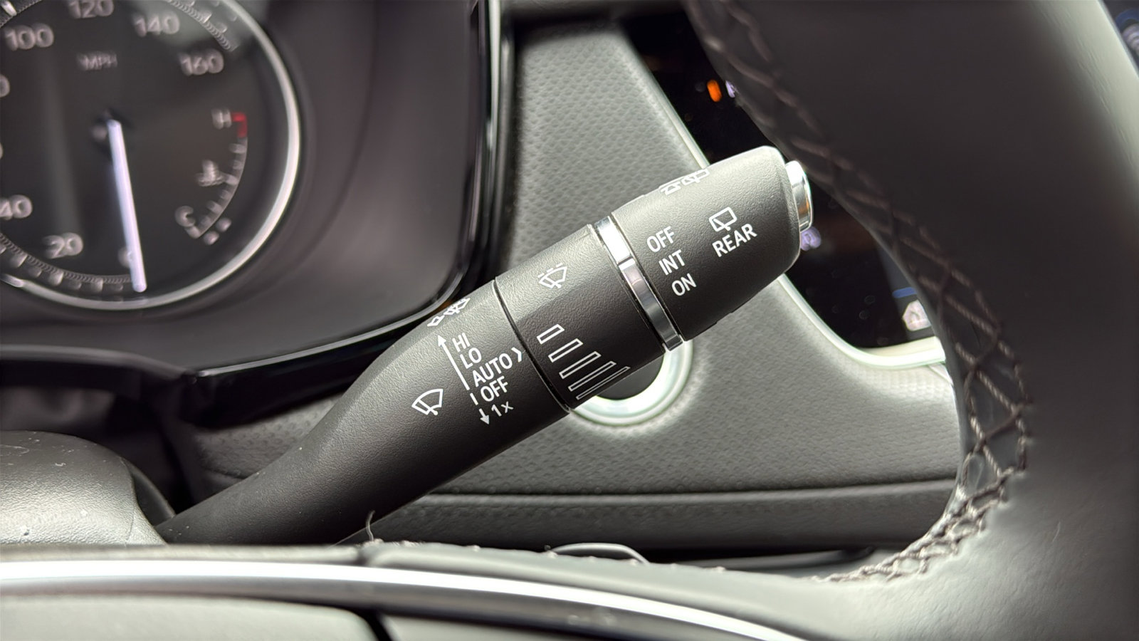 Certified 2025 Cadillac XT5 Premium Luxury image 20