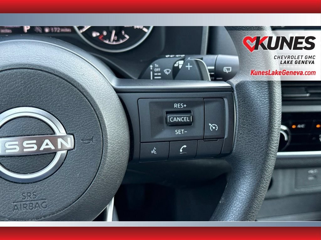 Used 2024 Nissan Rogue S FWD image 37