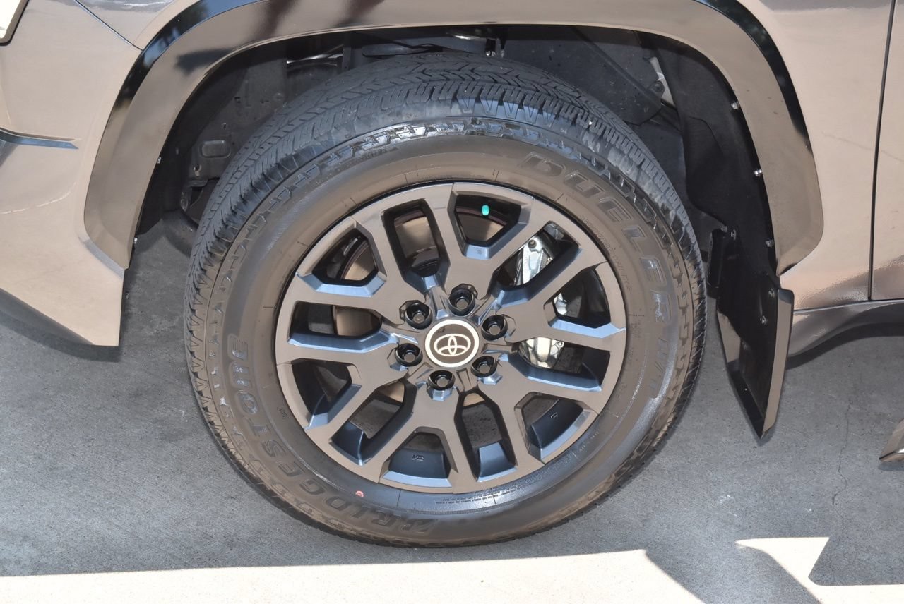 Used 2024 Toyota Tundra Platinum RWD image 41