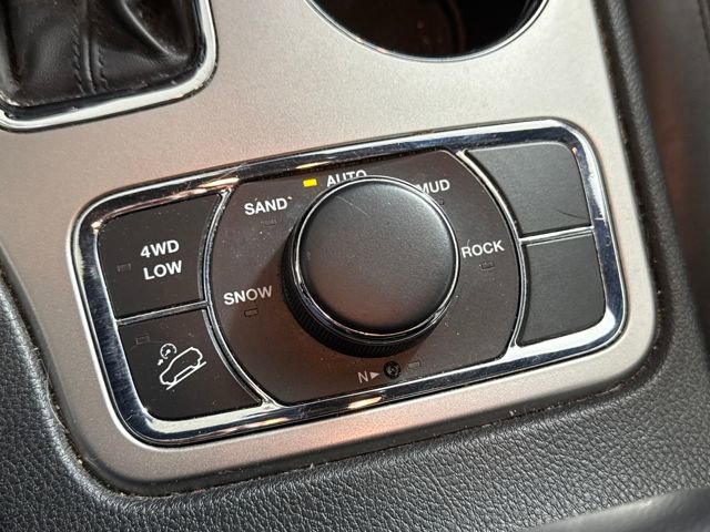 Used 2019 Jeep Grand Cherokee Limited AWD/4WD image 29