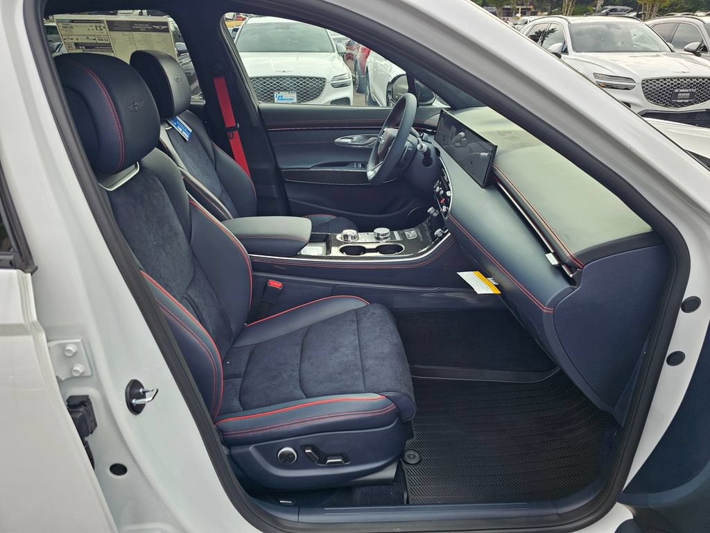 New 2027 Genesis GV70 3.5T Prestige AWD/4WD image 29