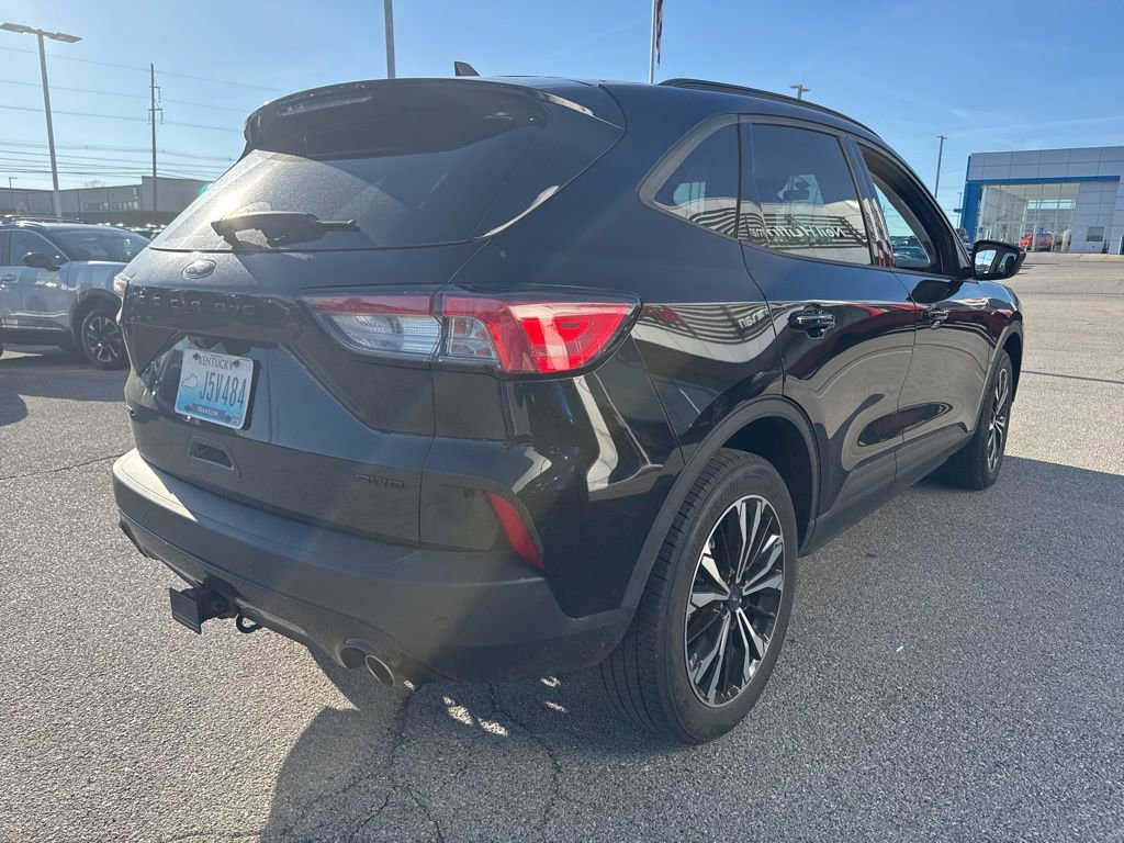 Used 2022 Ford Escape SEL w/ SEL Stealth AWD Package image 3