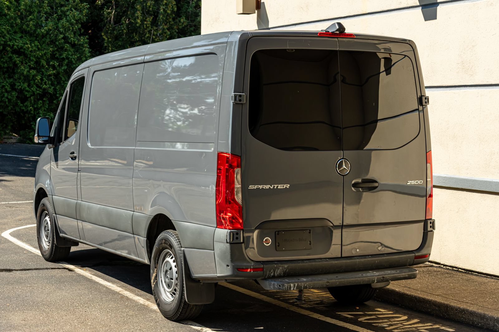 Used 2021 Mercedes-Benz Sprinter 2500 image 7