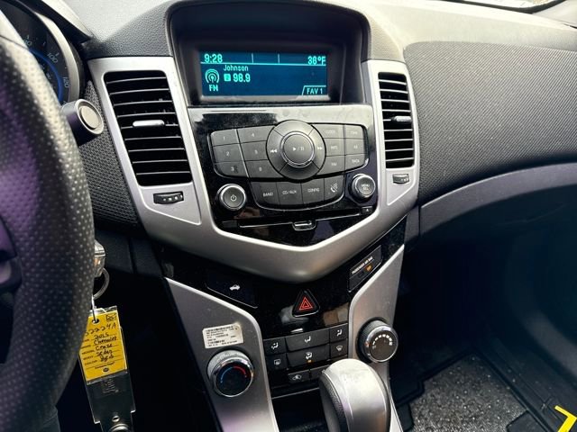 Used 2015 Chevrolet Cruze LT image 22