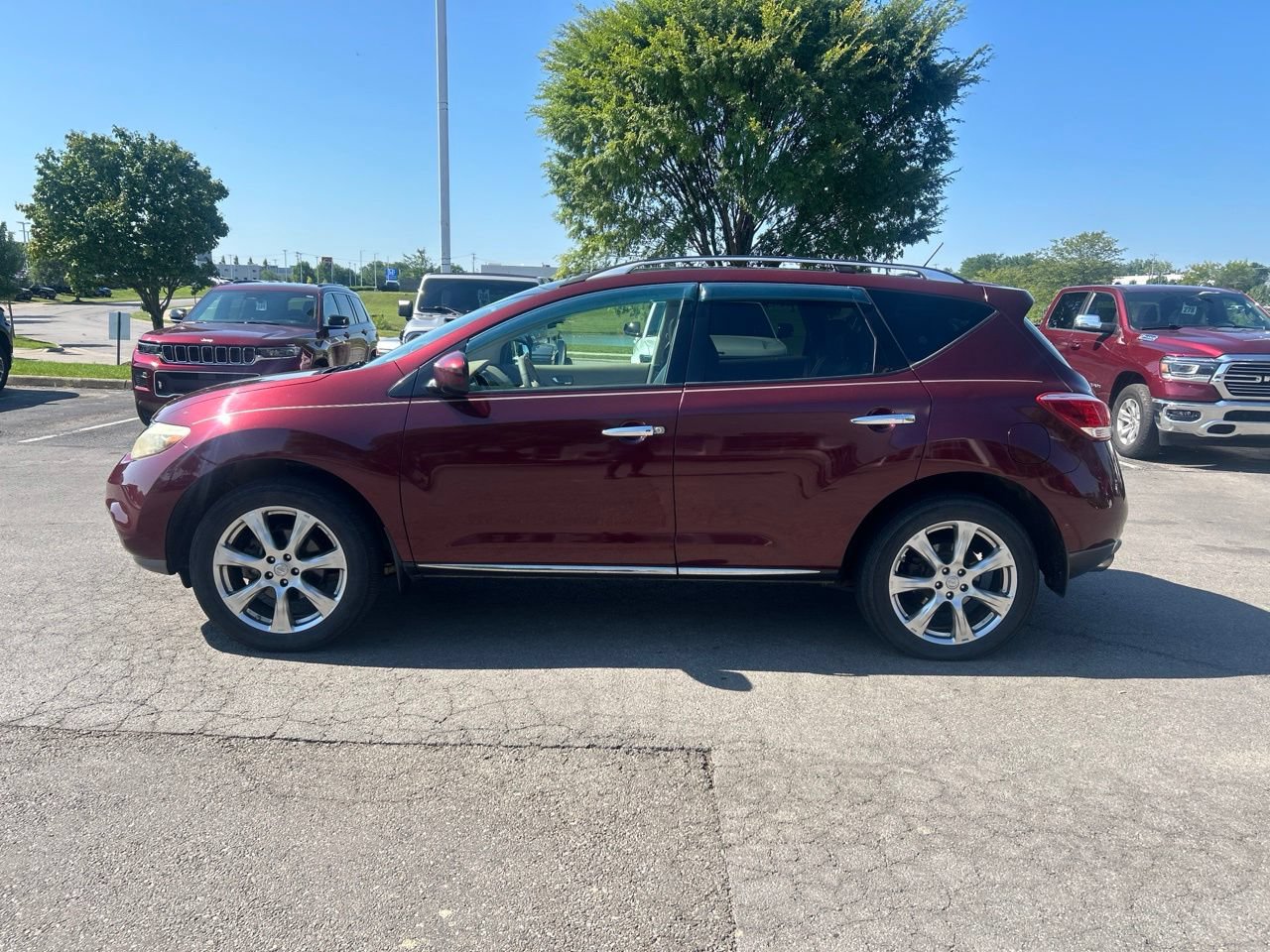 Used 2012 Nissan Murano LE w/ Platinum Pkg AWD/4WD image 6