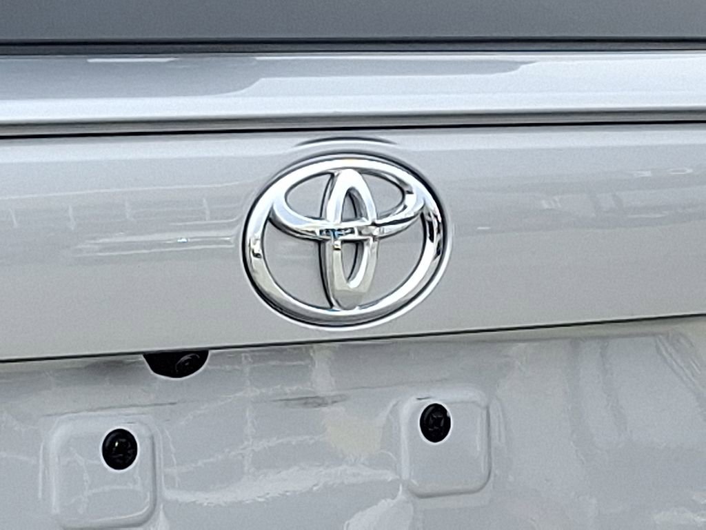 Used 2024 Toyota RAV4 XLE image 28