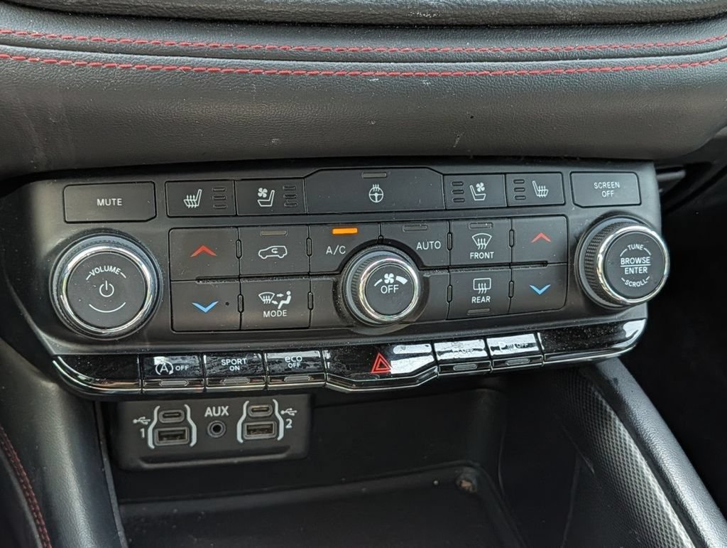 Used 2024 Dodge Durango GT AWD/4WD image 38
