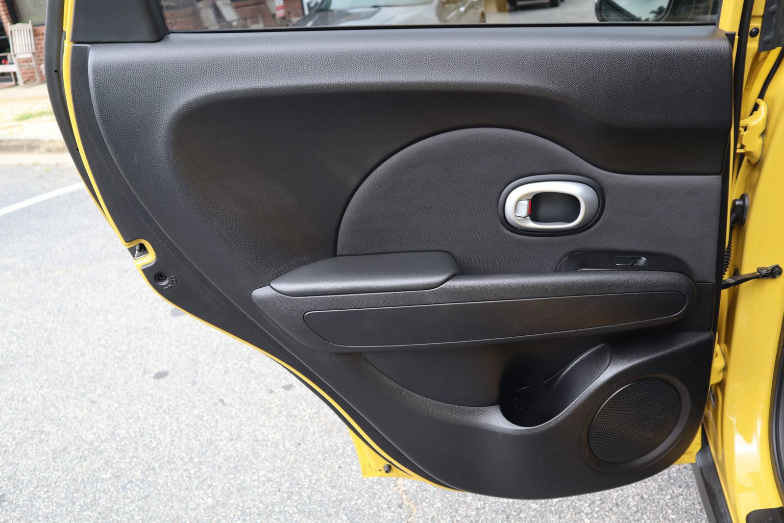 Used 2014 Kia Soul + FWD image 10