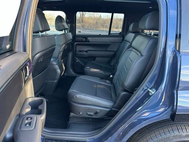 New 2025 Hyundai Santa Fe Calligraphy image 20