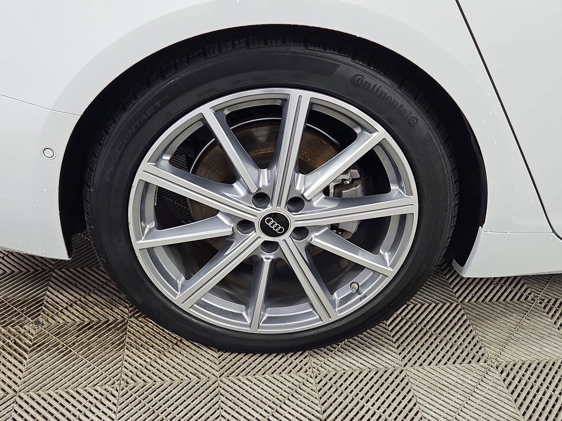 Certified 2025 Audi A6 Premium Plus w/ Premium Plus Package image 9