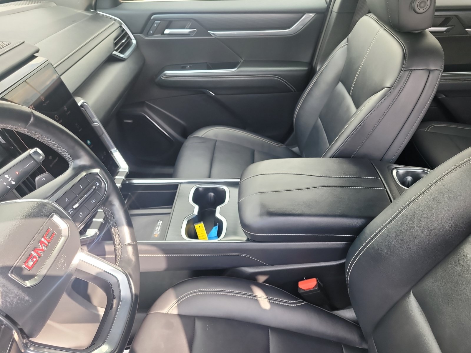 Used 2024 GMC Acadia Elevation FWD image 15