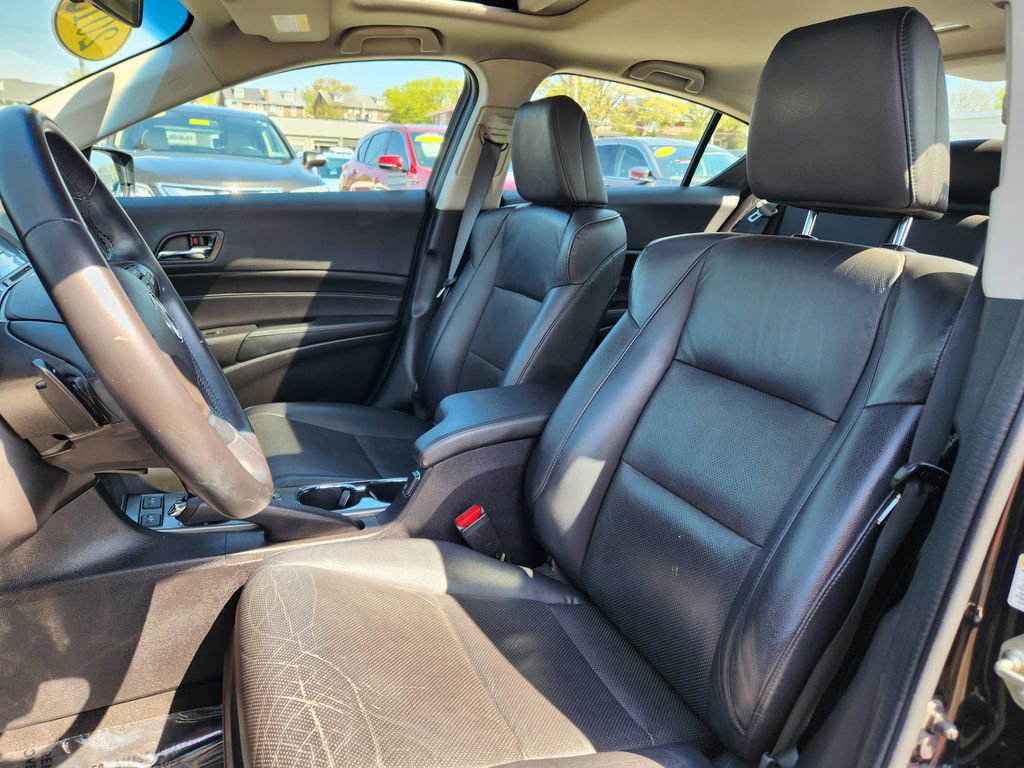 Used 2015 Acura ILX FWD image 10