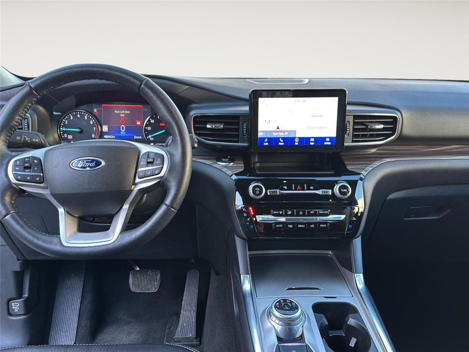 Used 2023 Ford Explorer Limited image 28