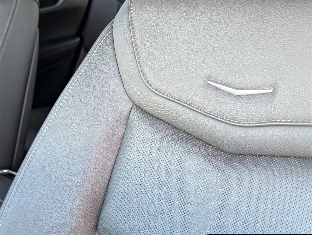 Used 2020 Cadillac XT6 Premium Luxury image 24