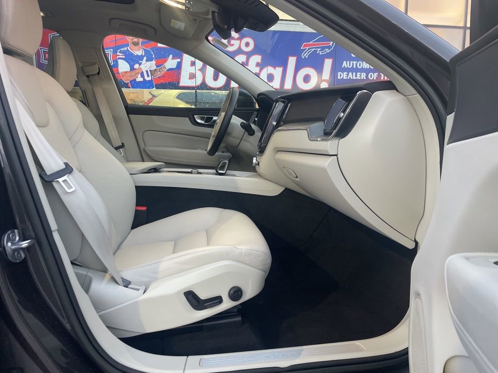 Certified 2023 Volvo XC60 B5 Core w/ Climate Package image 16