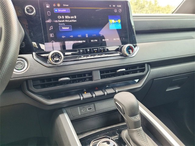 Used 2023 Chevrolet Colorado Trail Boss w/ Technology Package image 27