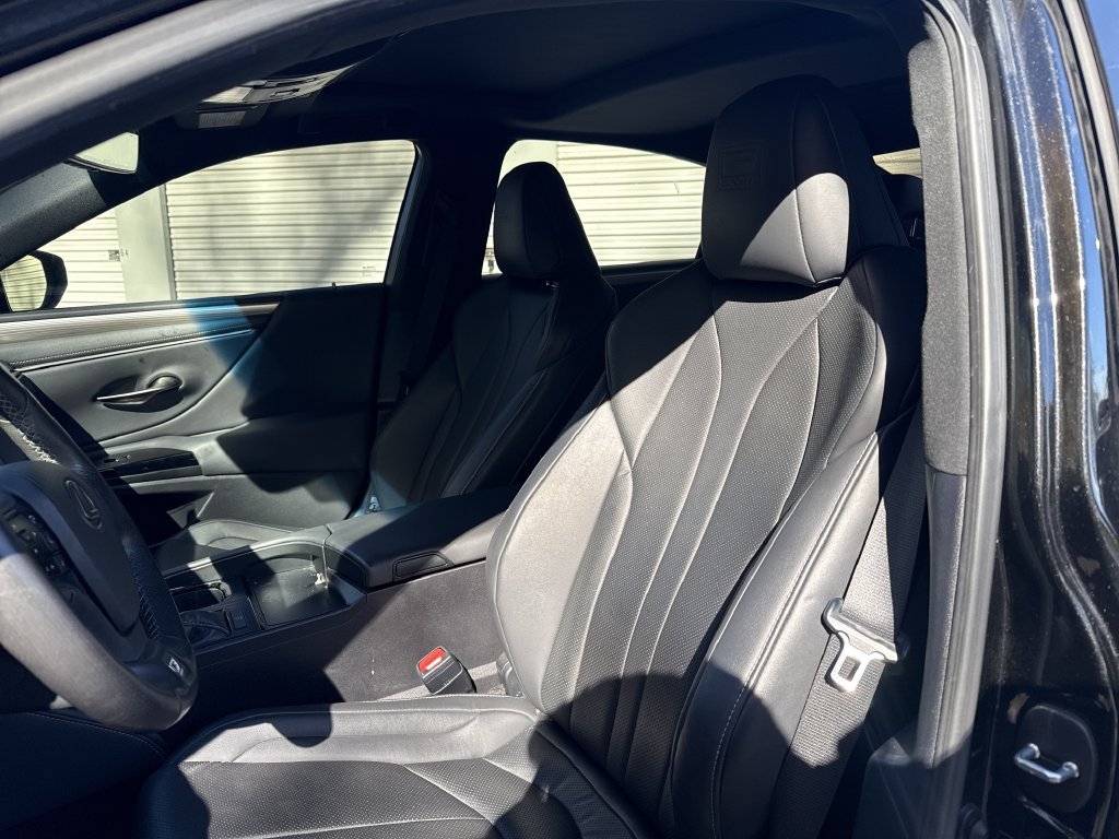 Used 2024 Lexus ES 350 F Sport w/ Accessory Package (Z2) FWD image 11