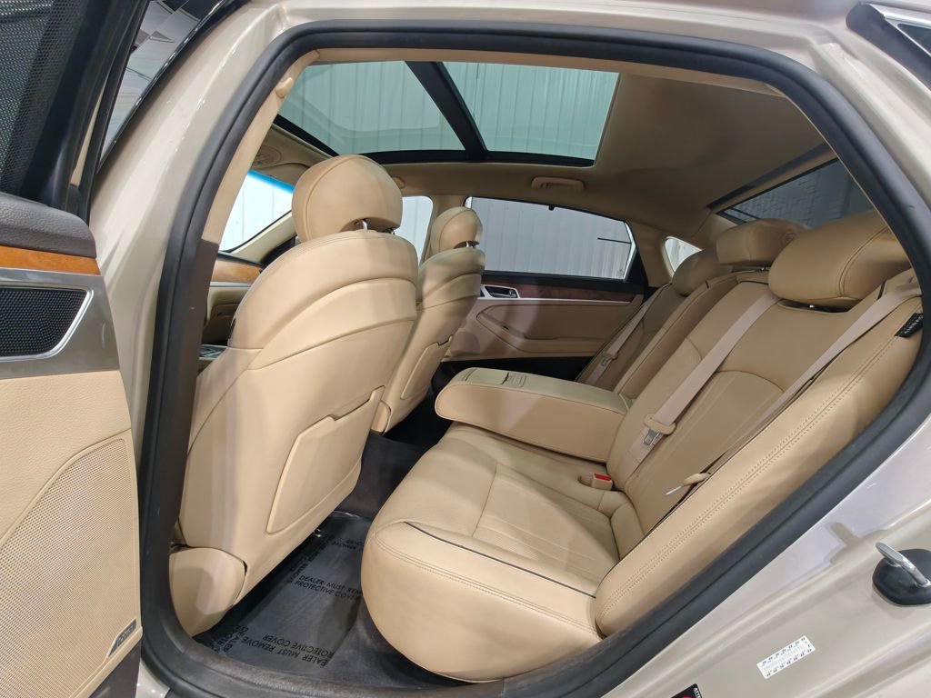 Used 2015 Hyundai Genesis 3.8 w/ Option Group 04 image 30