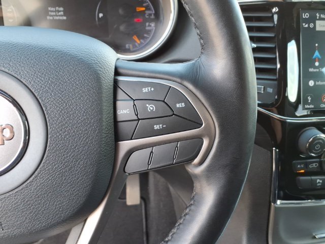 Used 2021 Jeep Grand Cherokee Laredo X AWD/4WD image 26