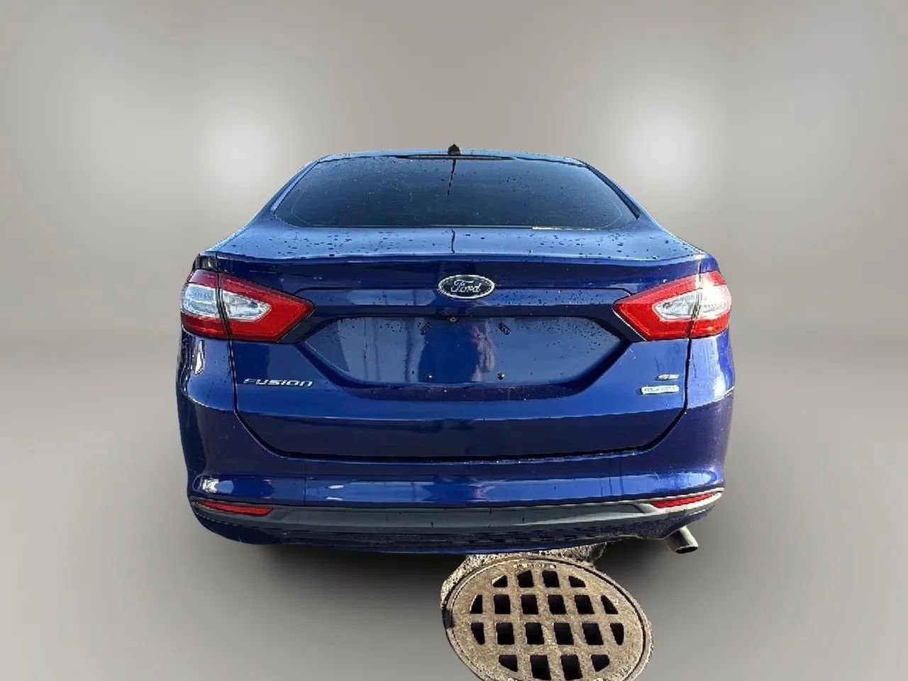 Used 2015 Ford Fusion SE image 4