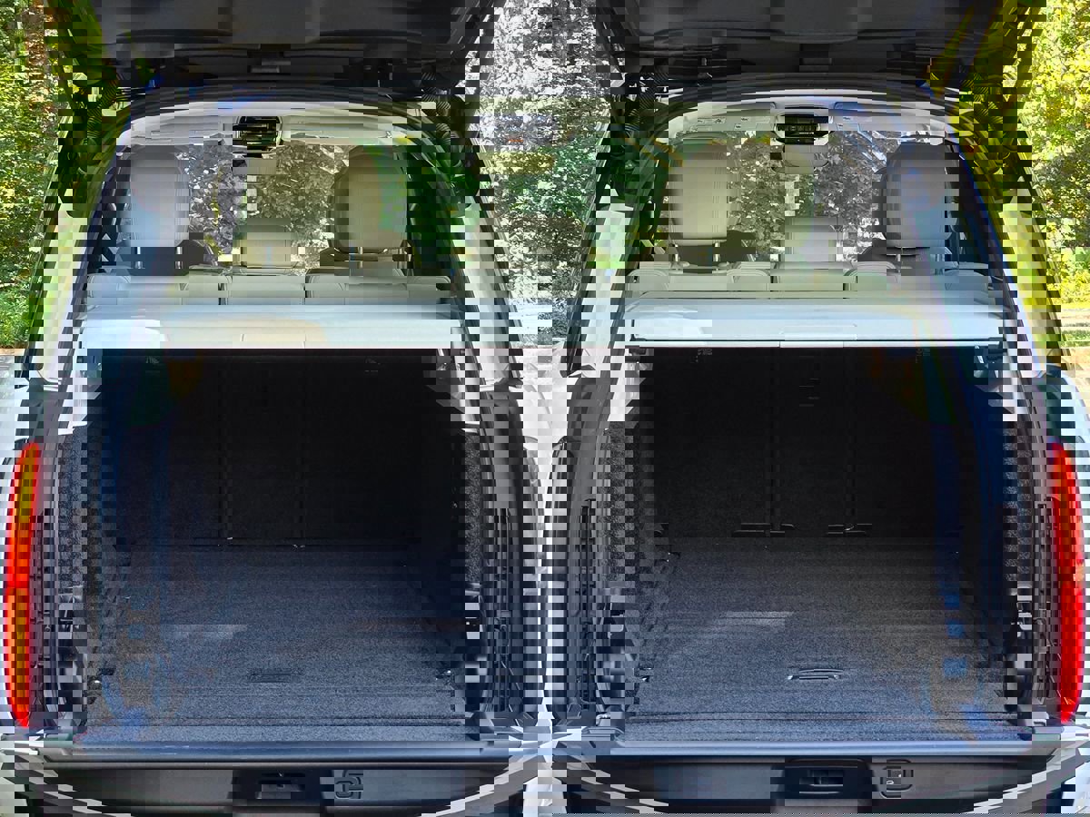 Used 2023 Land Rover Range Rover SE image 72