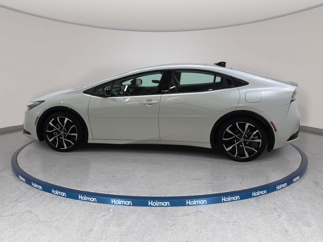 Used 2024 Toyota Prius Prime FWD image 8