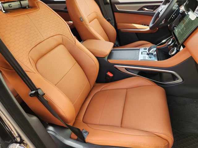 Used 2026 Jaguar F-PACE R-Dynamic S image 14