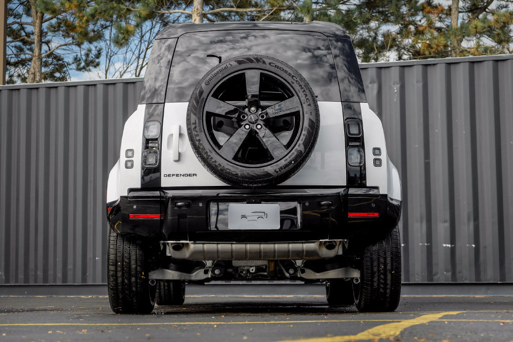 New 2026 Land Rover Defender 110 X-Dynamic SE AWD/4WD image 7