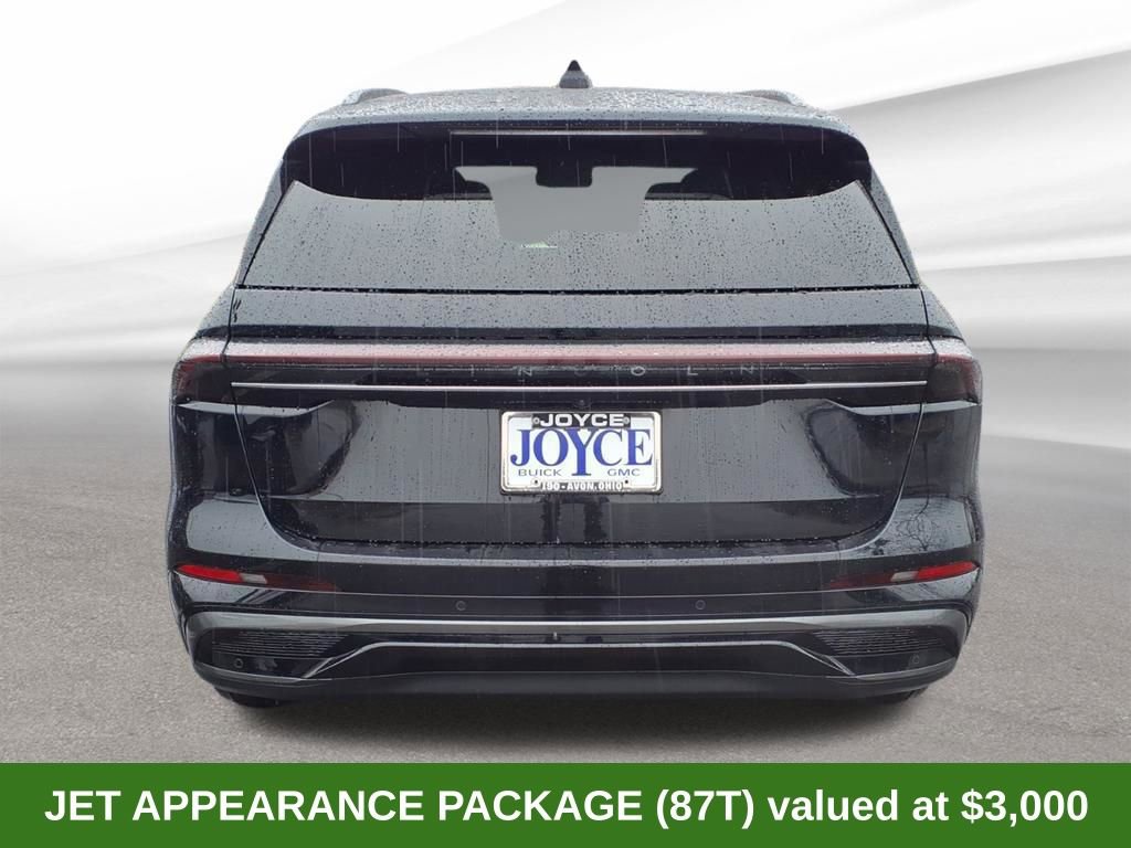 Used 2024 Lincoln Nautilus Reserve w/ Equipment Group 202A image 4