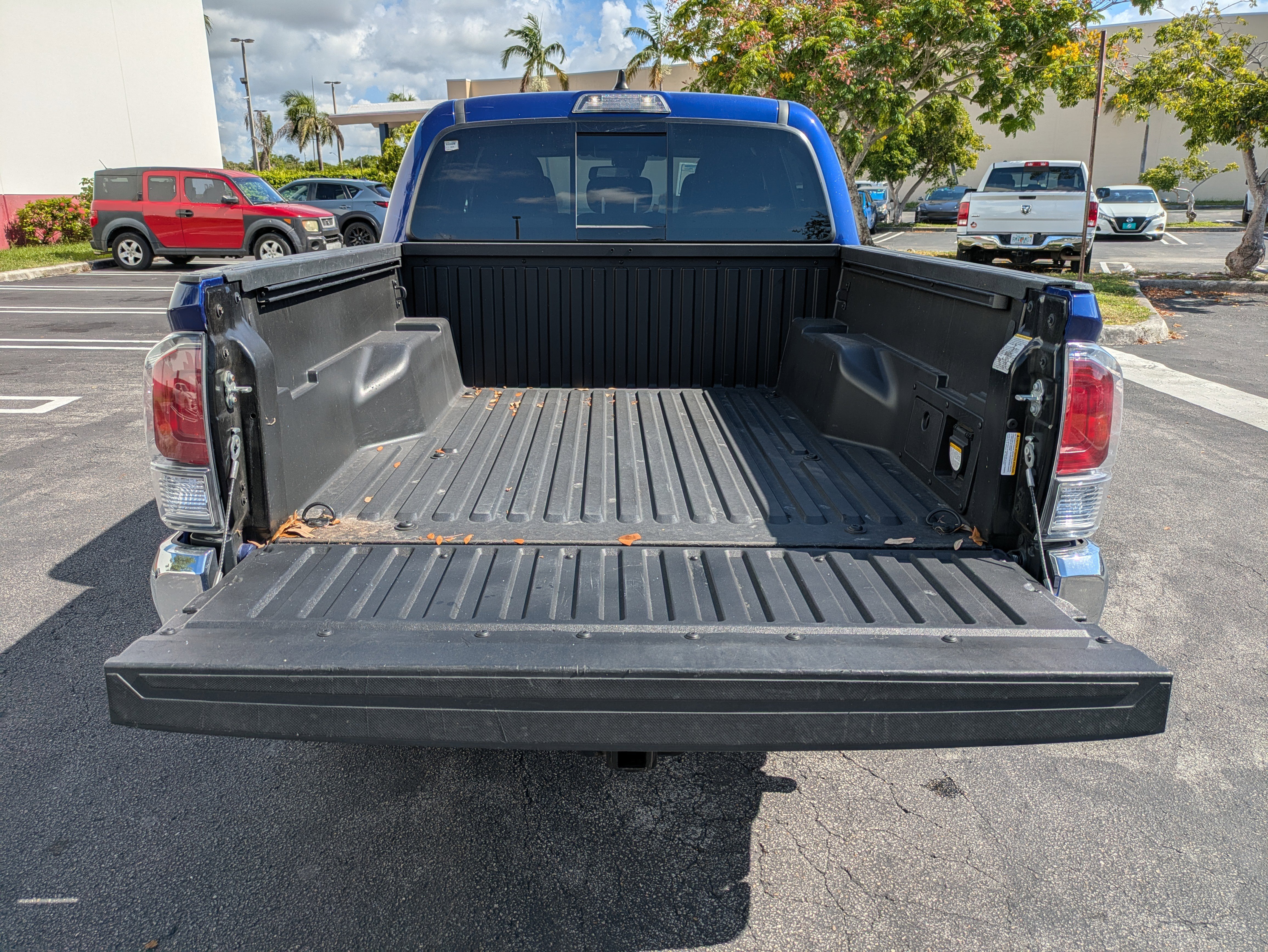 Used 2023 Toyota Tacoma SR5 image 12