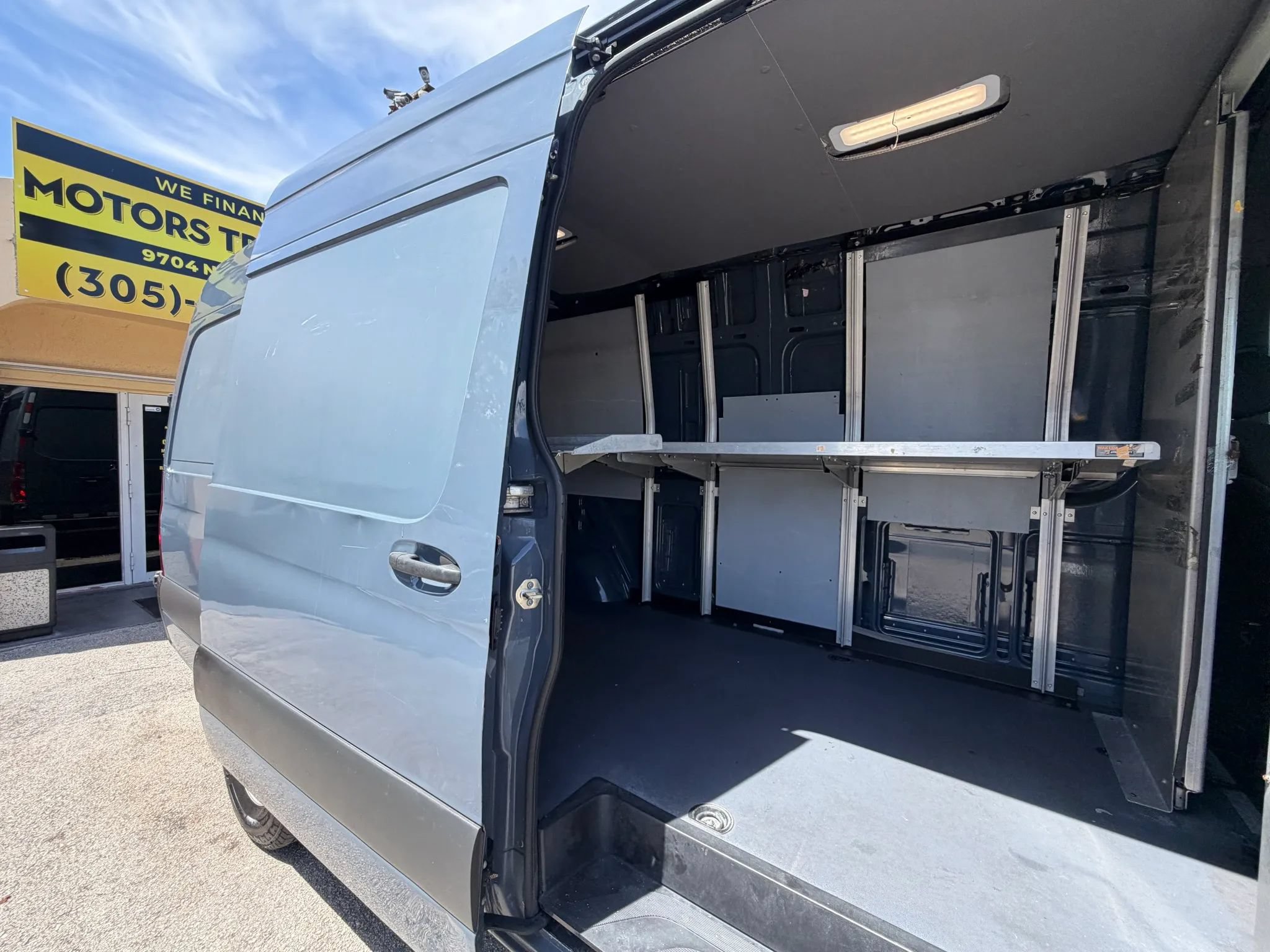 Used 2019 Mercedes-Benz Sprinter 2500 170 Extended Cargo image 7