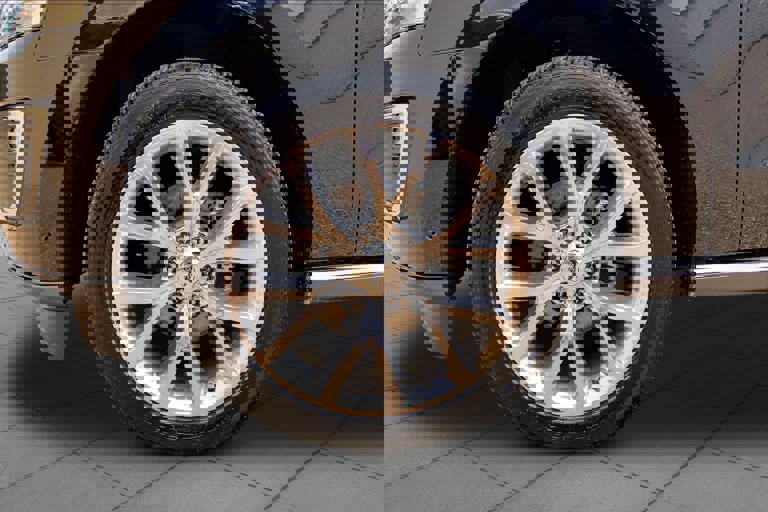 Used 2018 Ford Expedition Max Limited w/ Equipment Group 302A AWD/4WD image 11