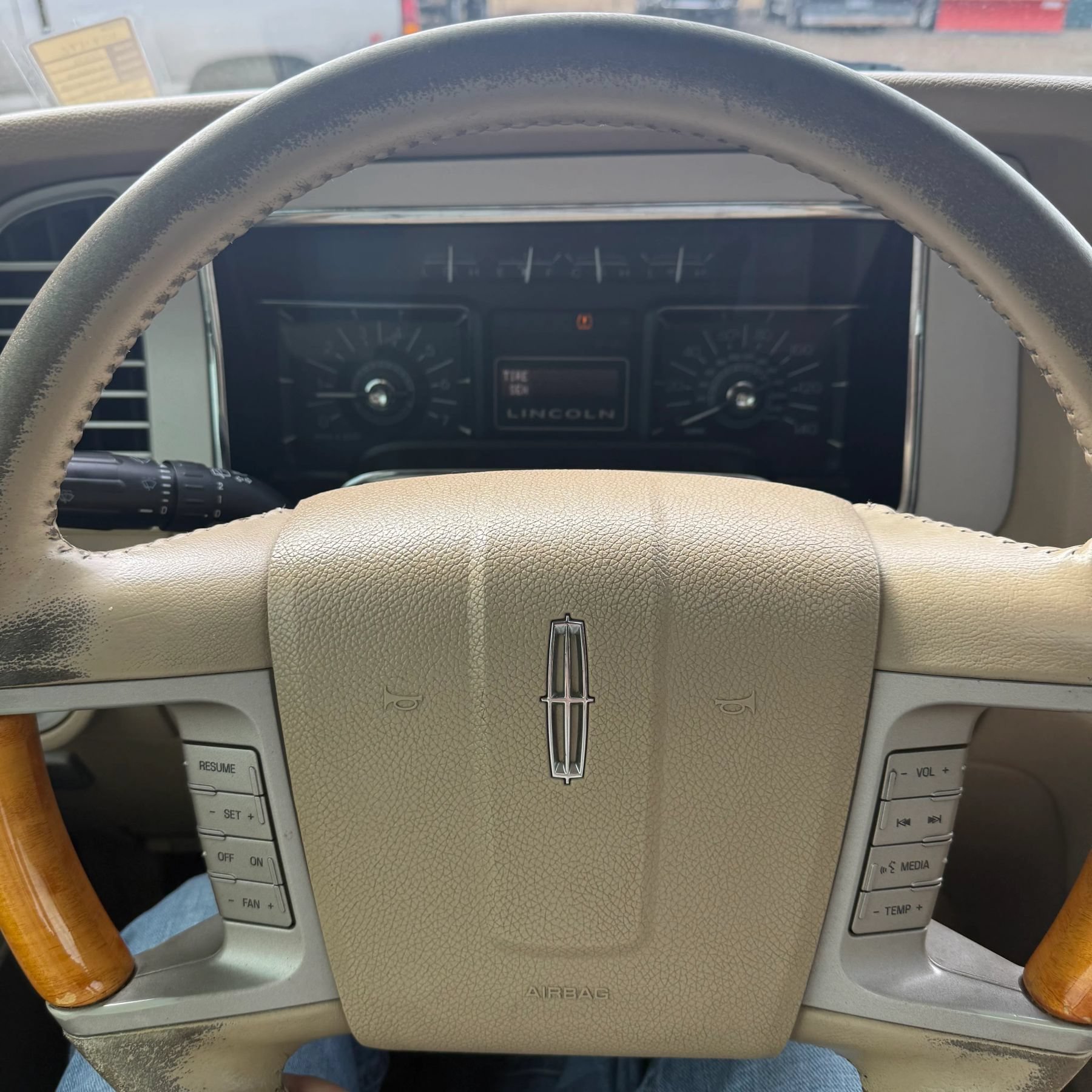 Used 2008 Lincoln Navigator 4WD image 26