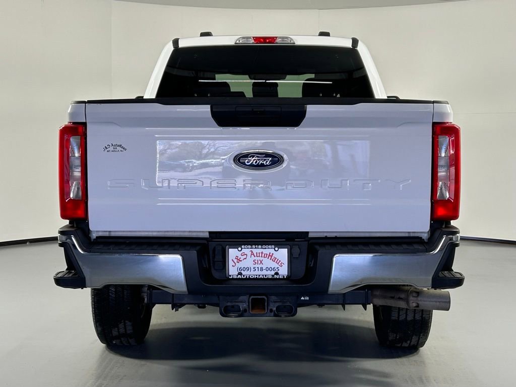 Used 2024 Ford F250 XLT image 6