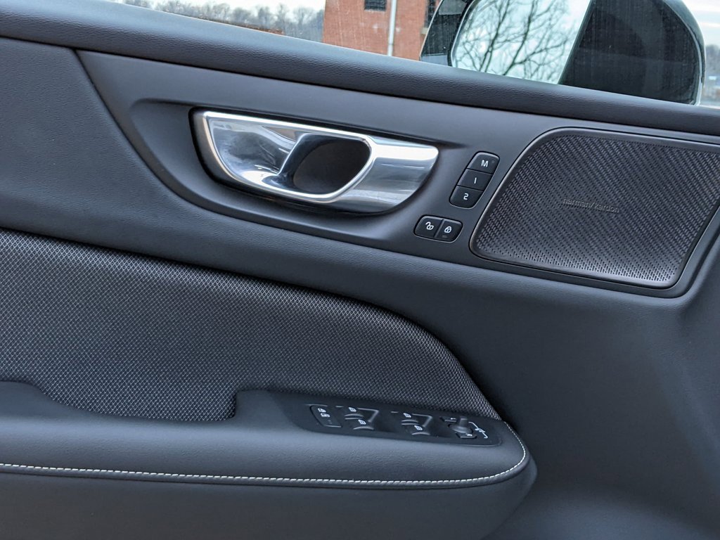 Certified 2024 Volvo S60 T8 Ultimate w/ Climate Package image 10