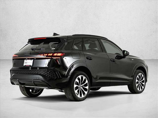 New 2026 Audi Q3 quattro 2.0T AWD/4WD image 4