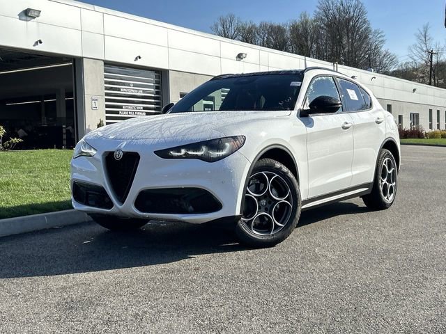 New 2026 Alfa Romeo Stelvio Sprint AWD/4WD image 1