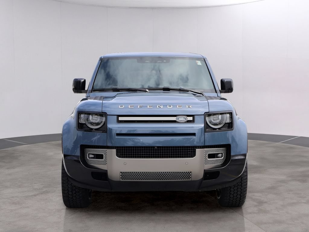 Used 2021 Land Rover Defender 110 X-Dynamic SE AWD/4WD image 2