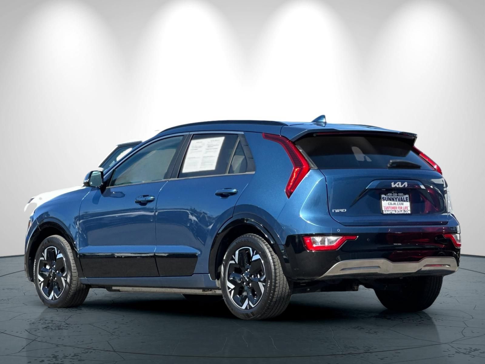Used 2024 Kia Niro Wind w/ Wind Preserve Package FWD image 6