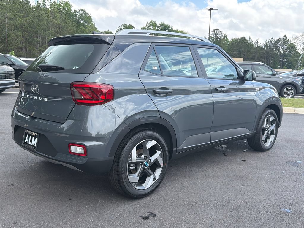 New 2026 Hyundai Venue SEL FWD image 6