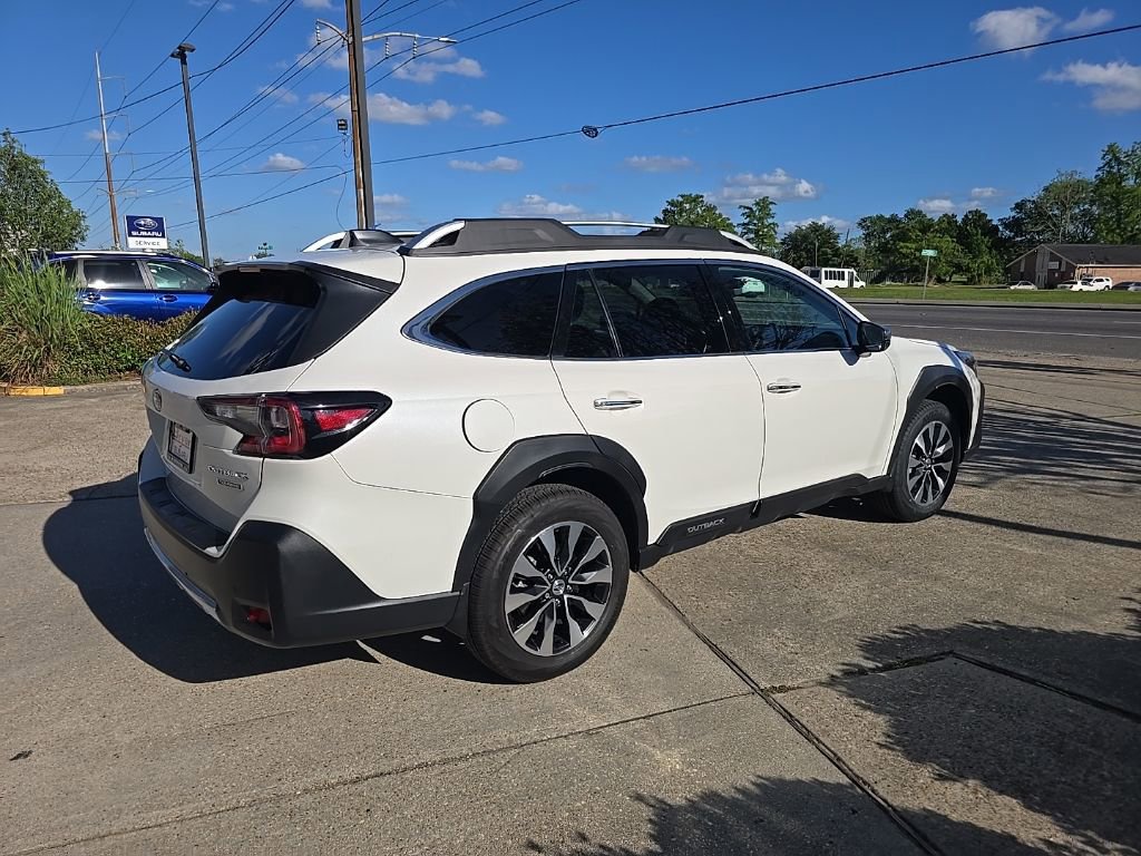 Used 2025 Subaru Outback Touring AWD/4WD image 9