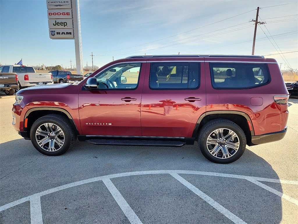 Used 2024 Jeep Wagoneer Series II image 2
