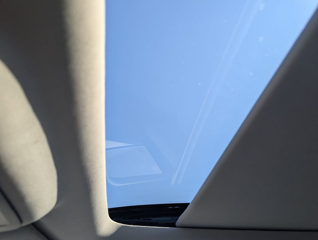 Used 2025 Nissan Pathfinder SV w/ SV Premium Package image 21