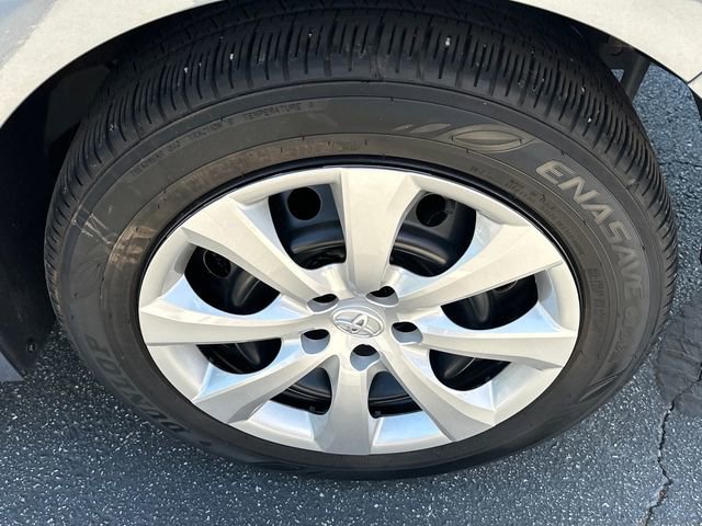 Used 2024 Toyota Corolla LE image 23